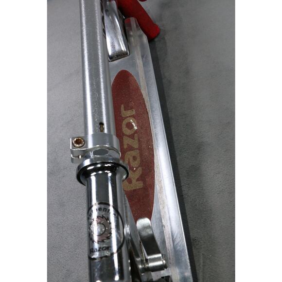 Razor A Kick Scooter Silver Aluminum Folding Scooter Fully Functional Red Grips - Picture 10 of 11
